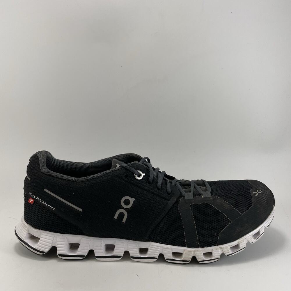 On Running Cloud 5 Womens Shoes Size 9 Black White Slip On Athletic Sneakers
